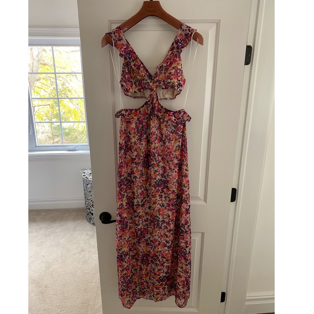 CUT OUT MAXI